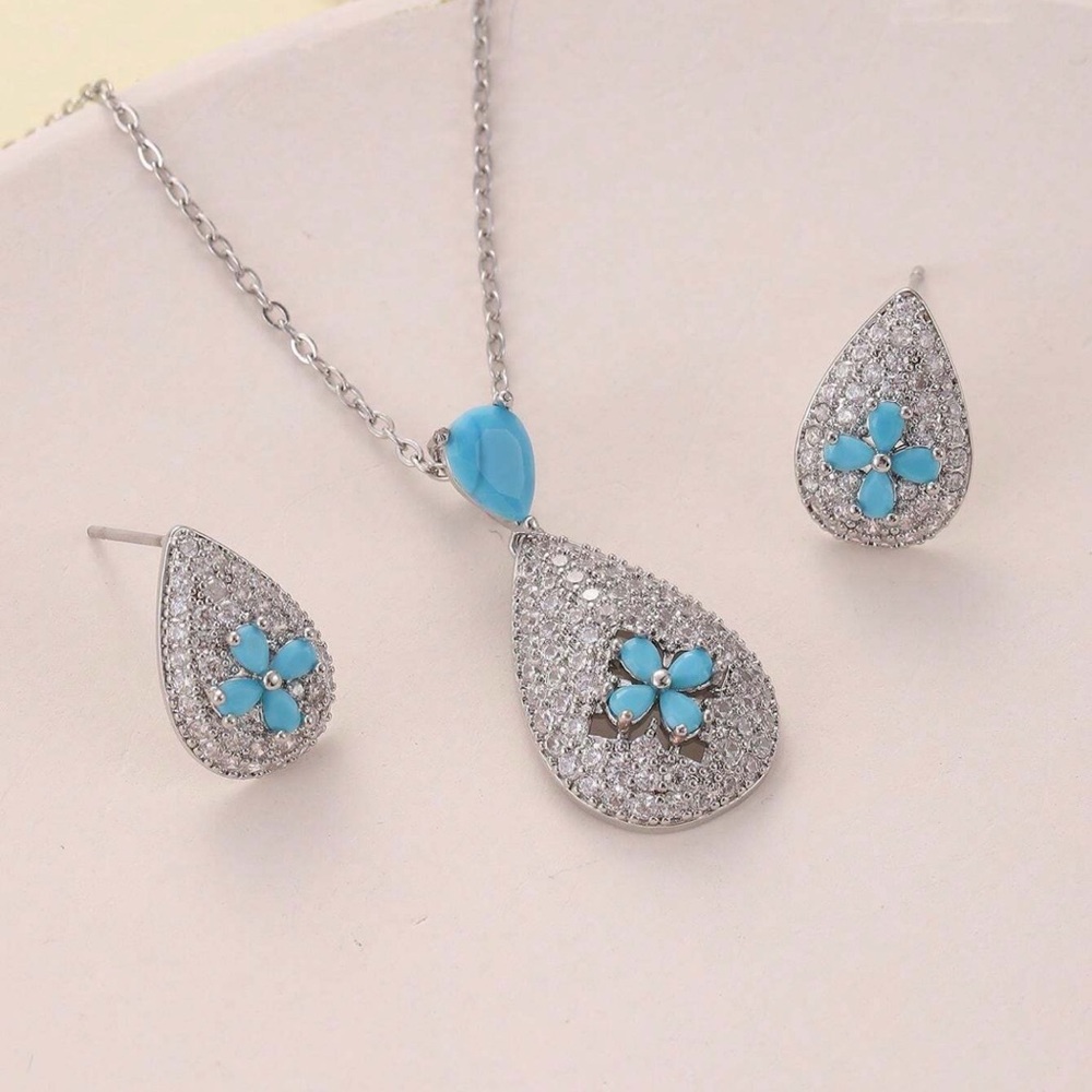 Drop shaped Blue Turquoise And Silver-plated Earrings And Necklace 3 Piece Set
